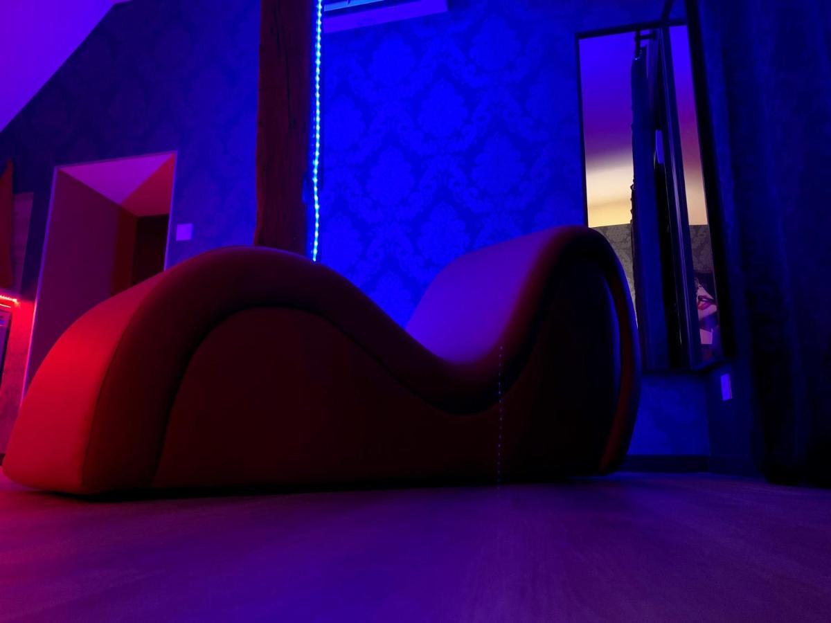 Love Room Avec Jacuzzi Prive Bonnetable Εξωτερικό φωτογραφία