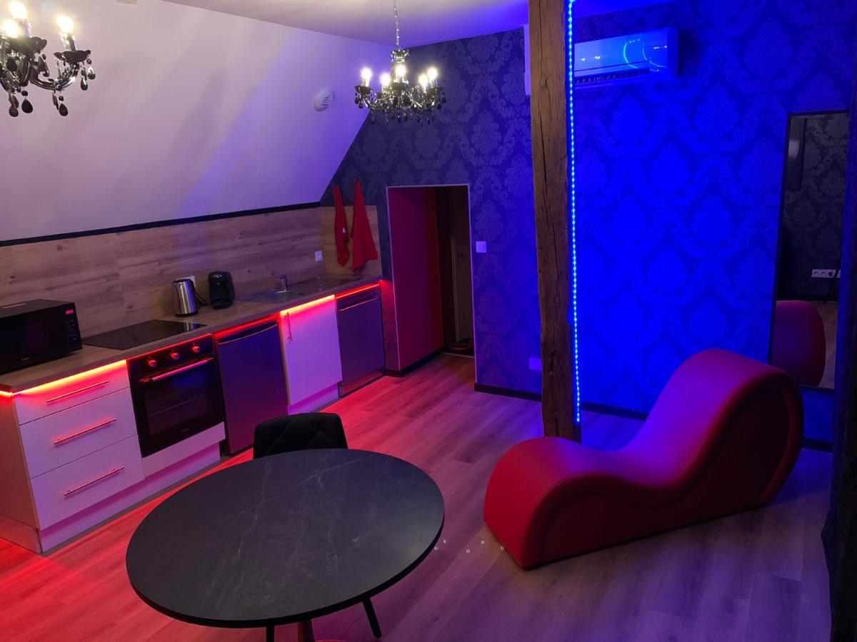 Love Room Avec Jacuzzi Prive Bonnetable Εξωτερικό φωτογραφία